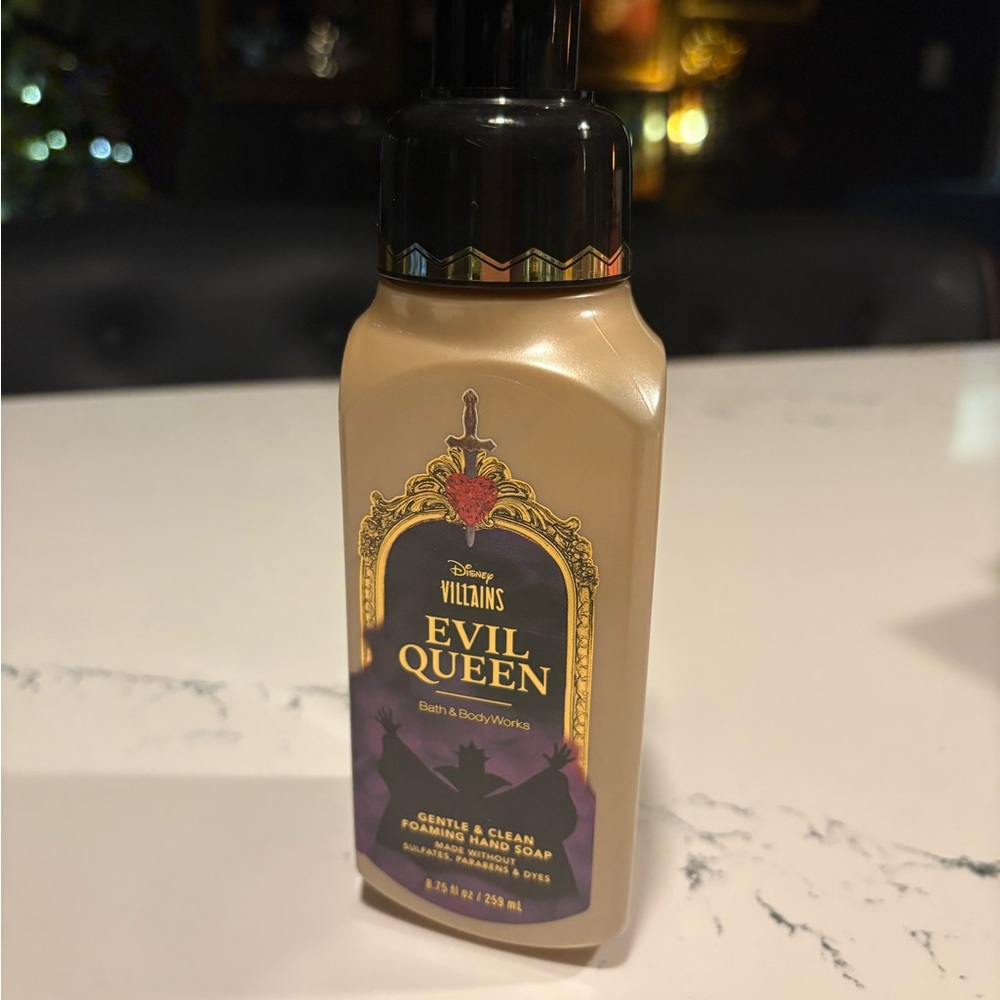 Evil Queen bath and body works villains collection Hand Soap